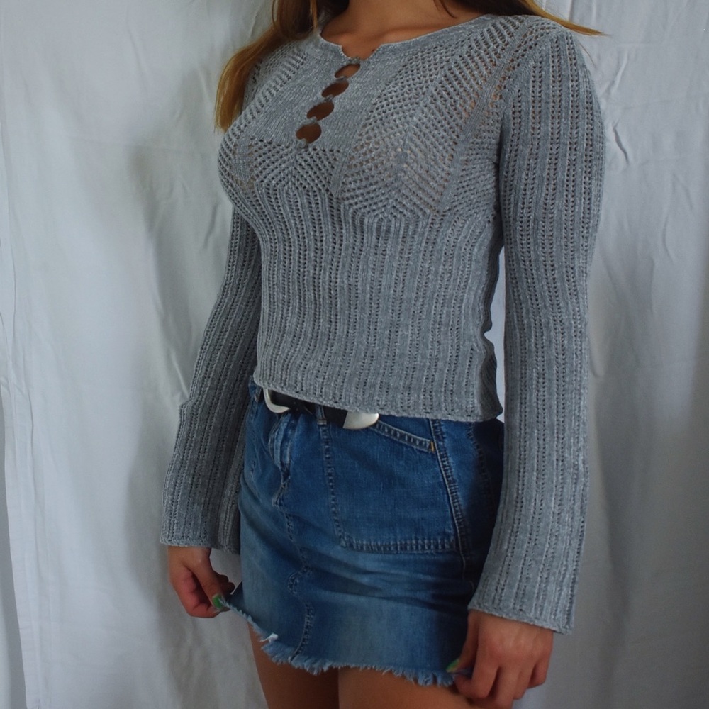 Vintage Gray Knitted Bell Sleeve Keyhole Sweater